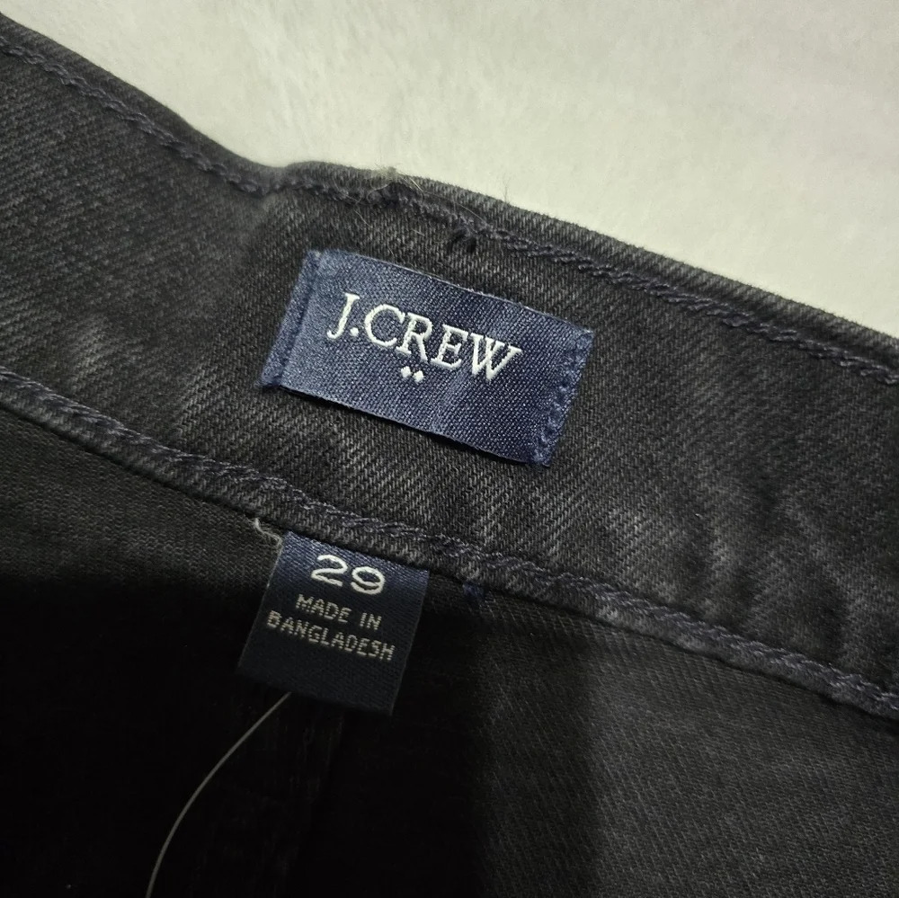 NWT J. Crew Factory Button Fly Black Wash Jean Shorts, Raw Cuffed Hem, Size 29. - Picture 6 of 9